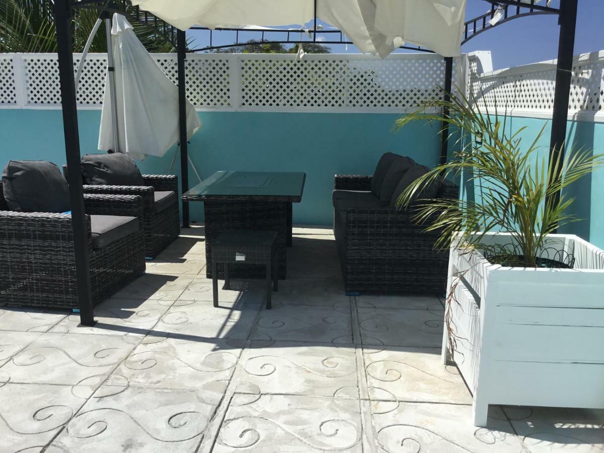 Cool Breeze Discovery Bay Exterior photo